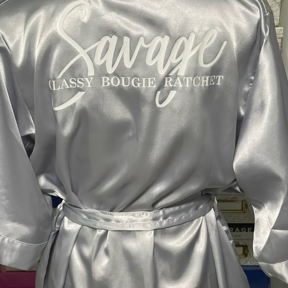 Savage Robe. - Picture 3 of 4
